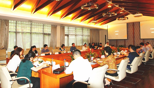 北京銀行總行領(lǐng)導一行到訪我司考察交流