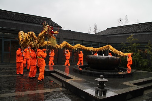 龍騰馬躍開(kāi)門紅 龍騰馬躍開(kāi)門紅